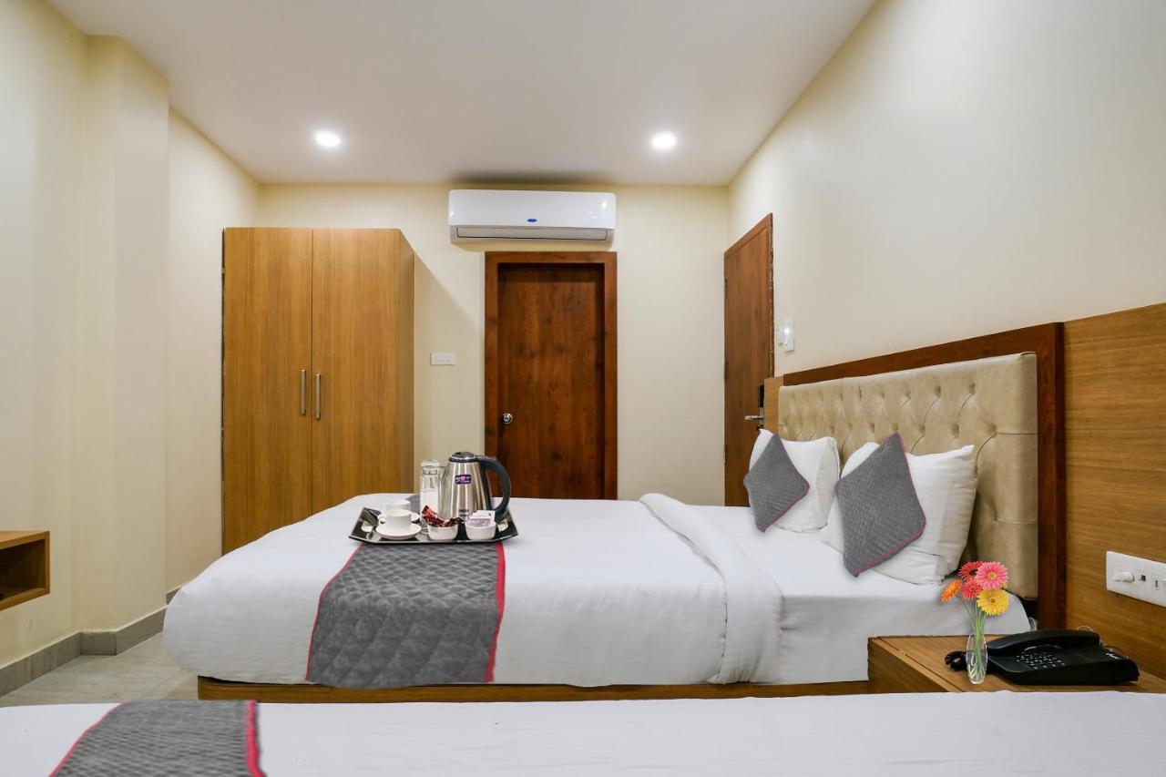 Oyo Townhouse 1132 Hotel Nivedita Rāmnagar 外观 照片